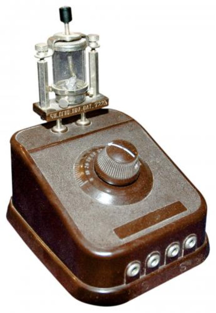 D1 , detektorowy, dwuzakresowy, Detra, 1935 r., kolekcja Maurycy Bryx, fot. MUZEUM TECHNIKI W WARSZAWIE