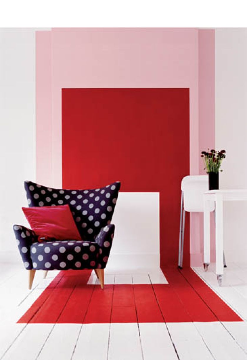 Karmazynowy Przypływ i Kwitnąca Wiśnia, czyli ciemna czerwień (53 zł/2,5 l) i róż (100 zł/5 l). DULUX