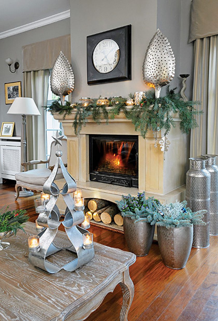 Zegar ścienny – 260 zł, lampiony w kształcie liści – 248 zł, osłona na donice – 260 zł,