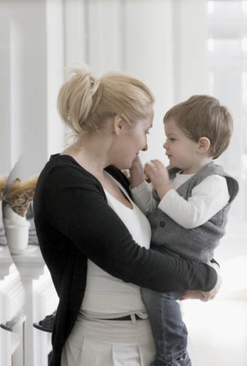 Maja i 2-letni Tomek. Rezydencja black   white