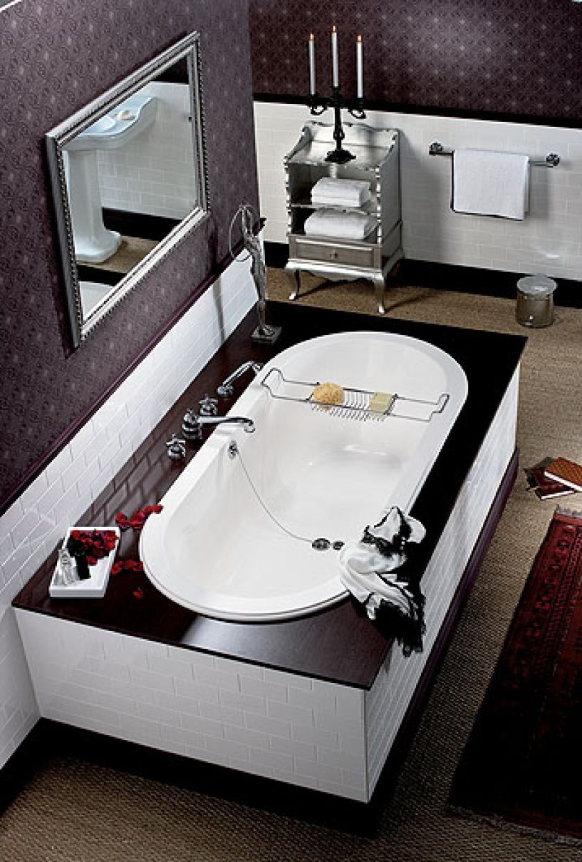 Quipo (od 13 650 zł) zrobiony z kompozytu Aquilex. AQUA DESIGN