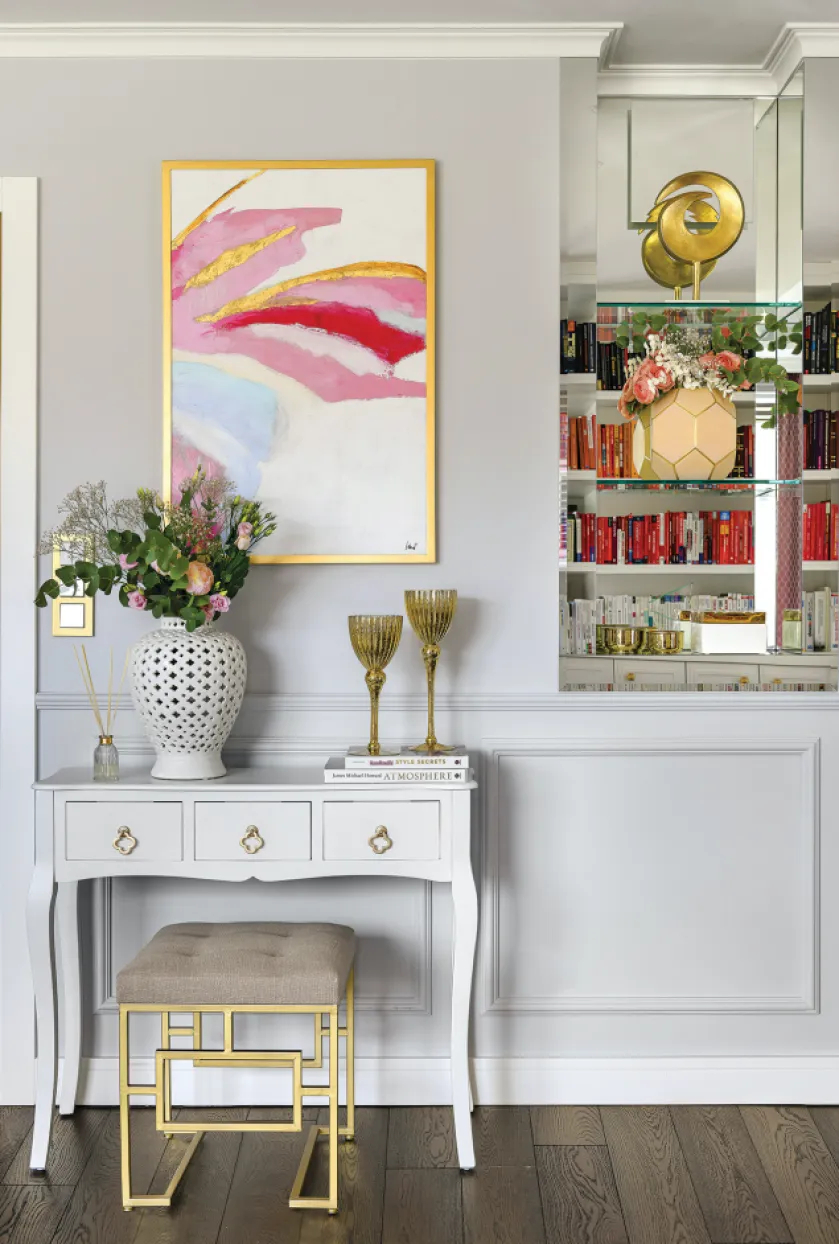 przedpokój glamour złote dodatki