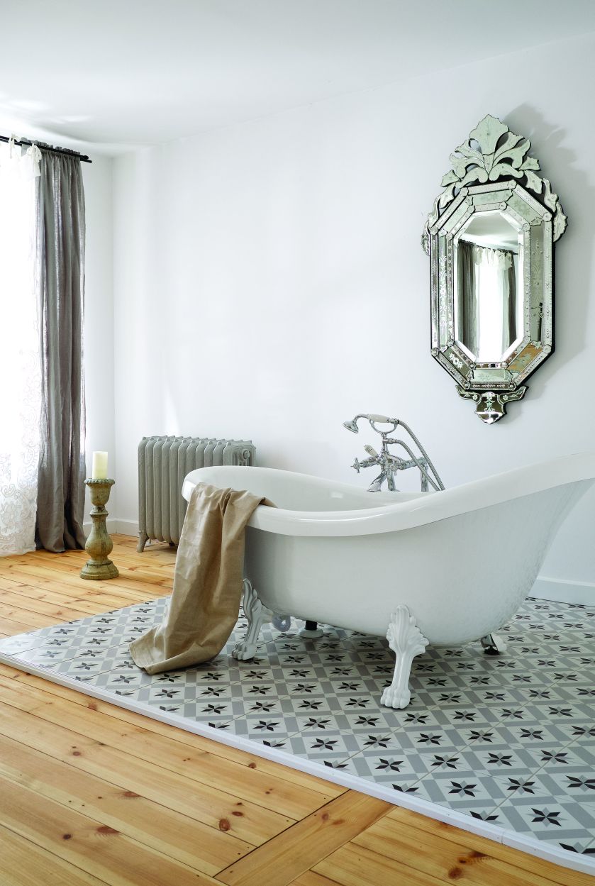 łazienka w stylu dworkowym