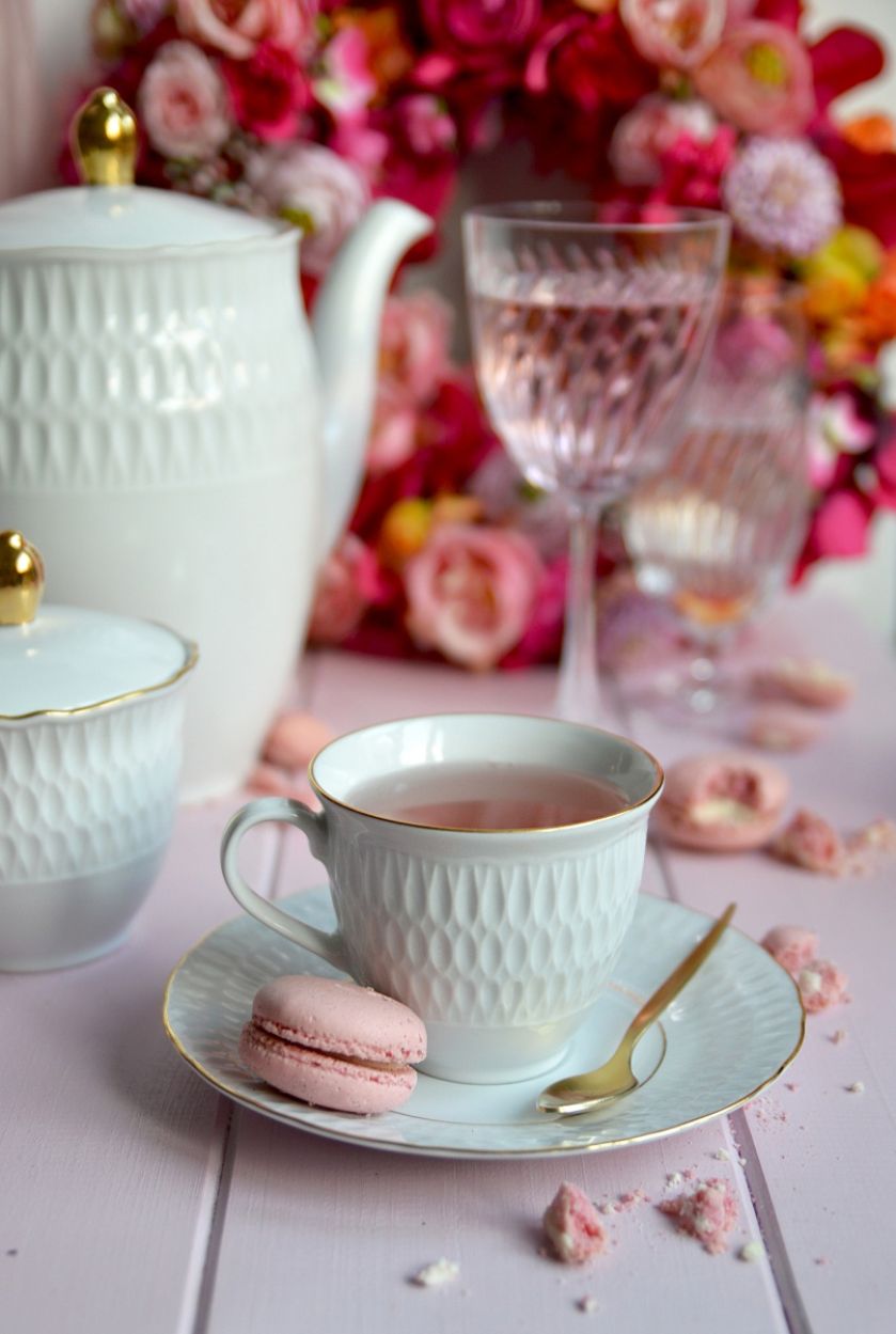 Filiżanka do kawy zdobiona złotem, Porcelana Ćmielów, porcelana.pl