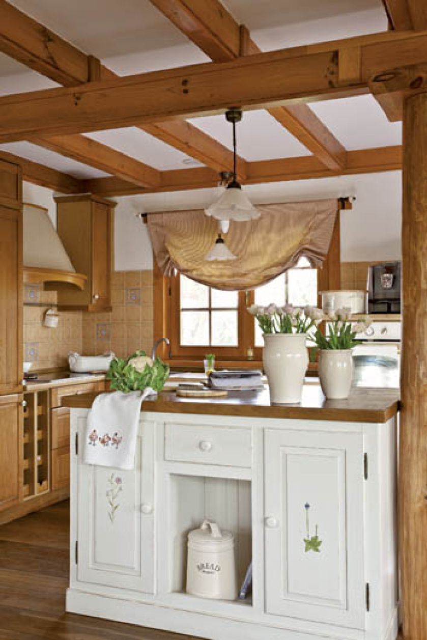 Dworek w Zalesiu - trochę polski, trochę śródziemnomorski.