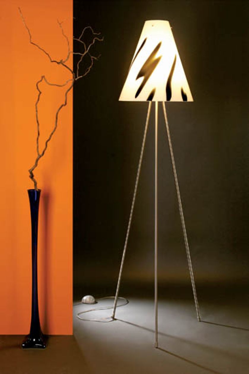 Inspirowane naturą ? podłogowa lampa Wild West kosztuje 1920 zł. FALKO