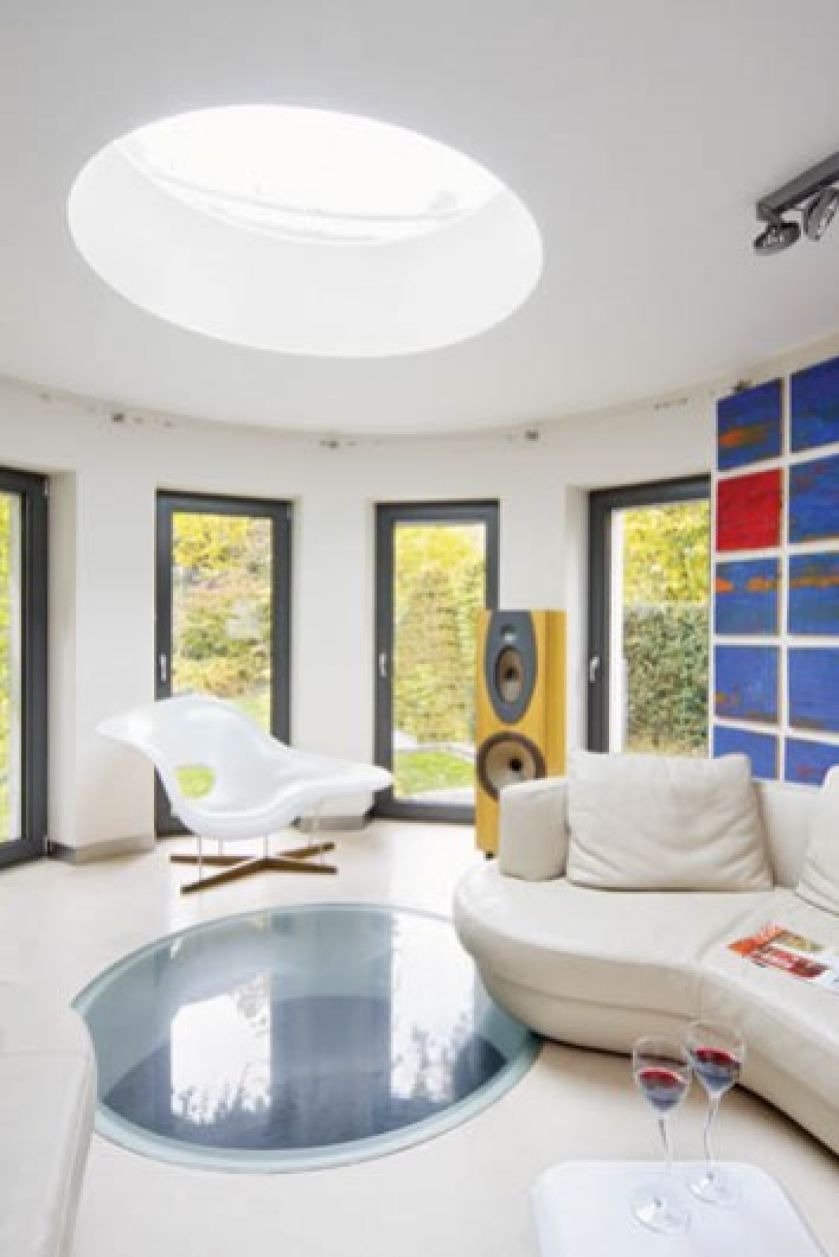 La Chaise Charlesa i Raya Eamsów to jeden z ulubionych foteli Artura.