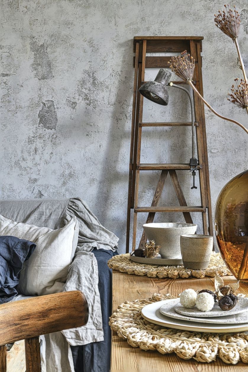 mieszkanie urządzone meblami z odzysku