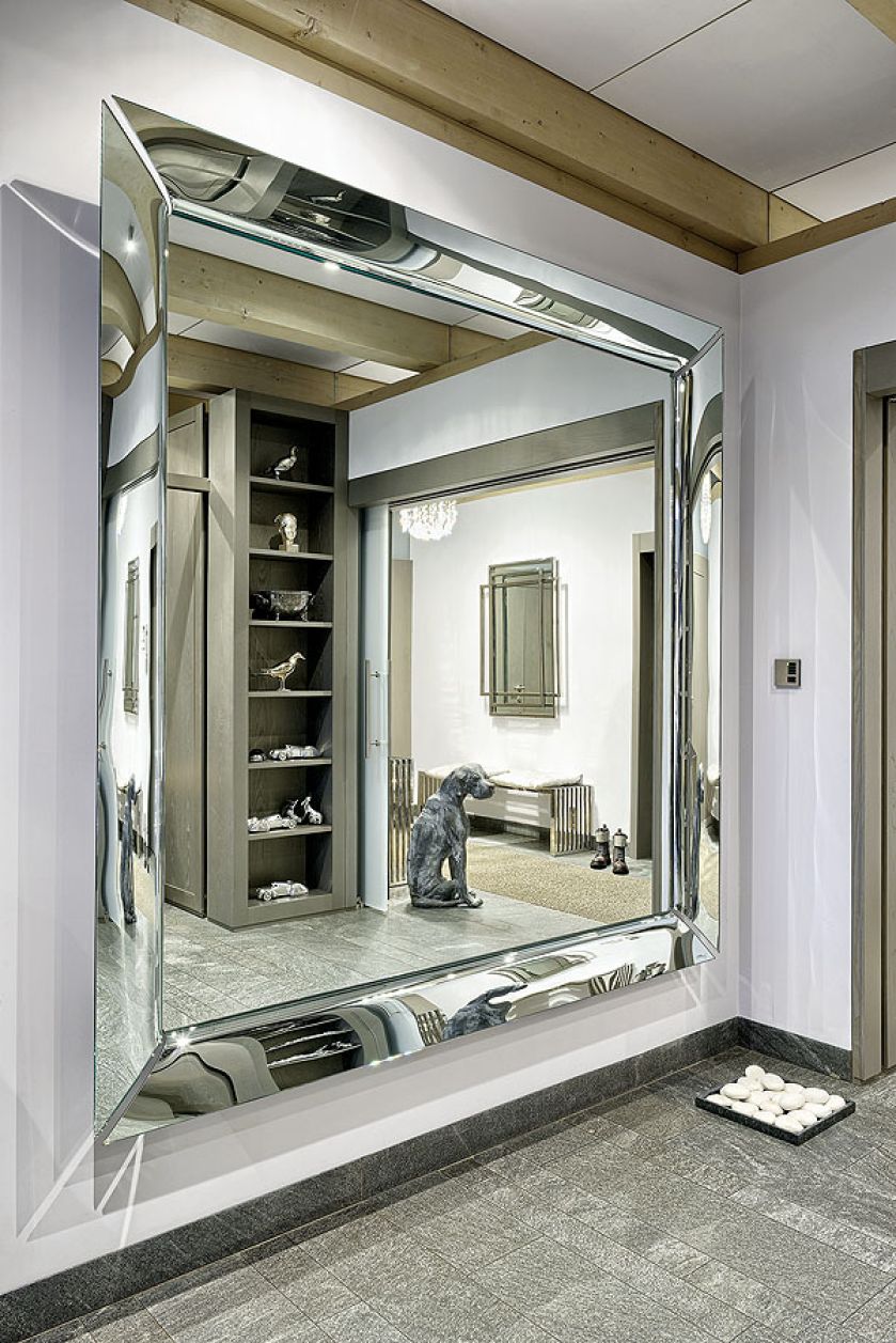 Niezwykłe lustro Philippe’a Starcka.