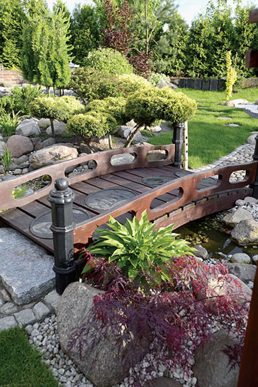 Ogród japoński - pomysł nie jest dla narwańców. Potrzeba mnóstwo cierpliwości, by rzecz doprowadzić do końca.