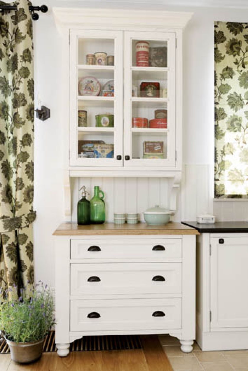 Szafki powstały bez użycia nawet jednego gwoździa.