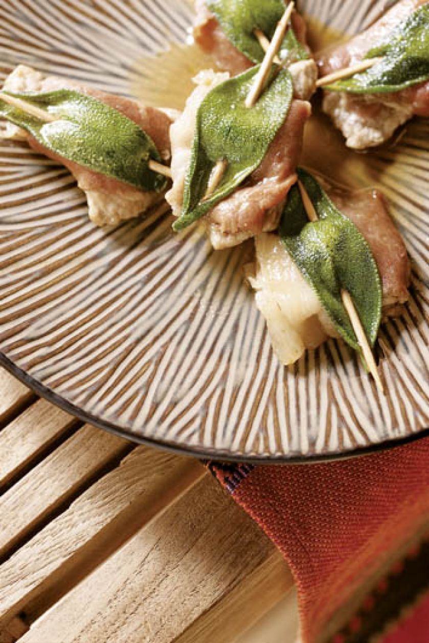 Szałwia nadaje mięsu wspaniały aromat.