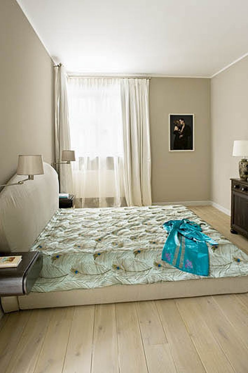 W tym domu rządzi duch modernizmu. Tylko w jadalni i łazience dla gości czuć mieszczańską przytulność.