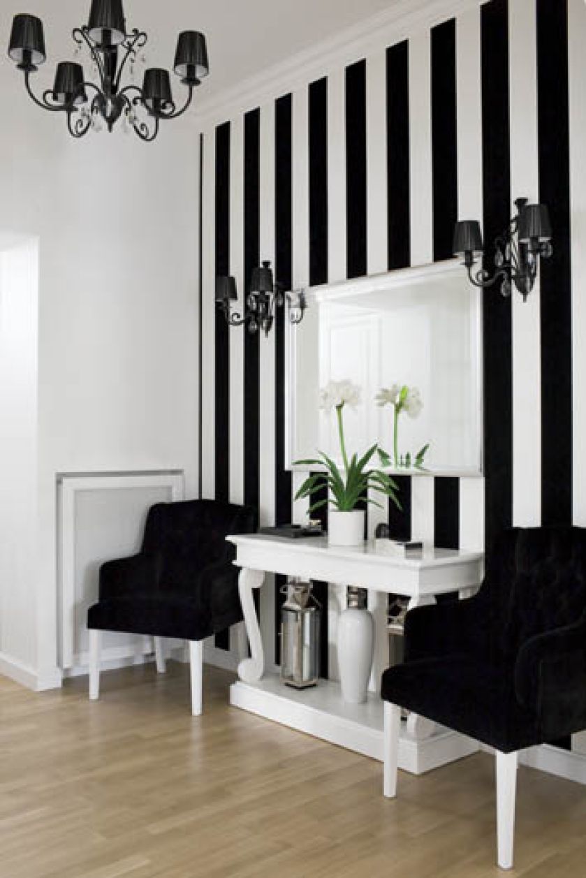 Żyrandole, dodatki i tkaniny tylko od sprawdzonych marek: Eichholtz, Riviera Maison, Flamant oraz Designers Guid,