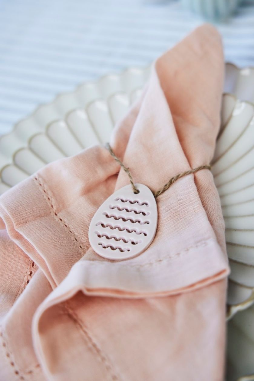 wielkanocna ozdoba w kształcie pisanki