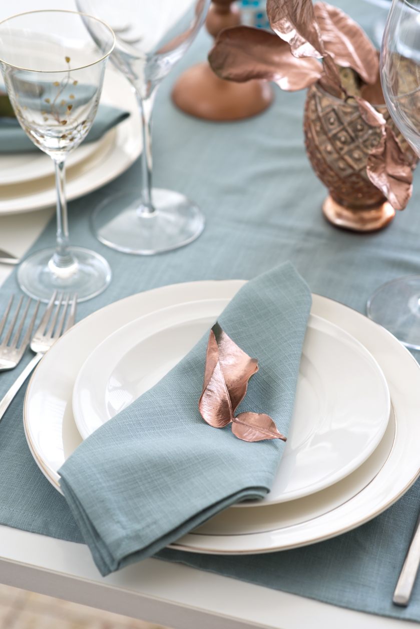 Inspiracje na jesień: dekoracja ze złotych liści