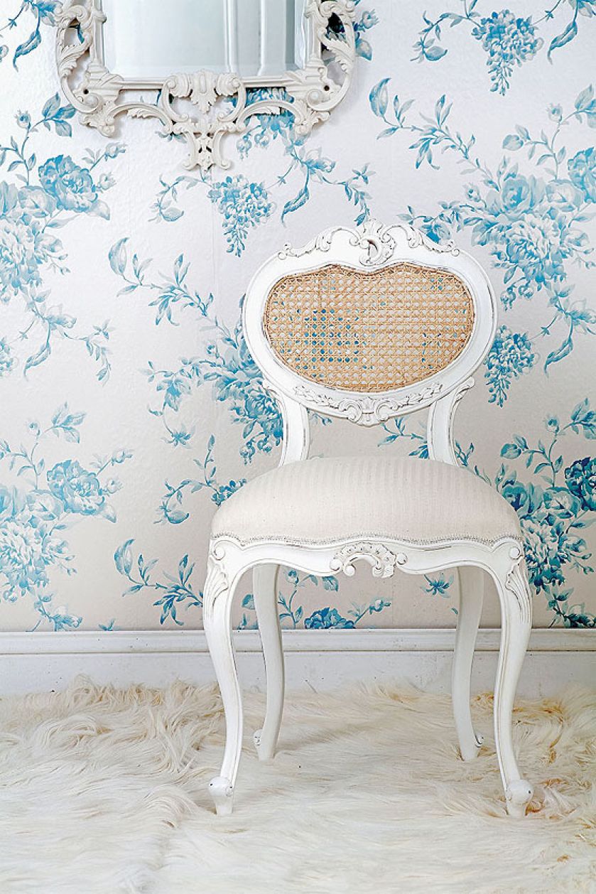 PROVENCAL HEART CHAIR, do sypialni, ręcznie rzeźbione, ok. 329 euro, THE FRENCH BEDROOM, frenchbedroomcompany.co.uk