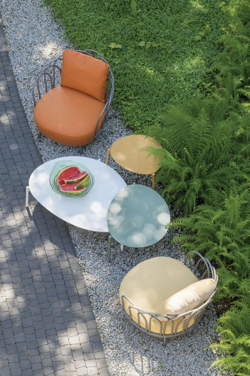 kącik wypoczynkowy w ogrodzie nowoczesny