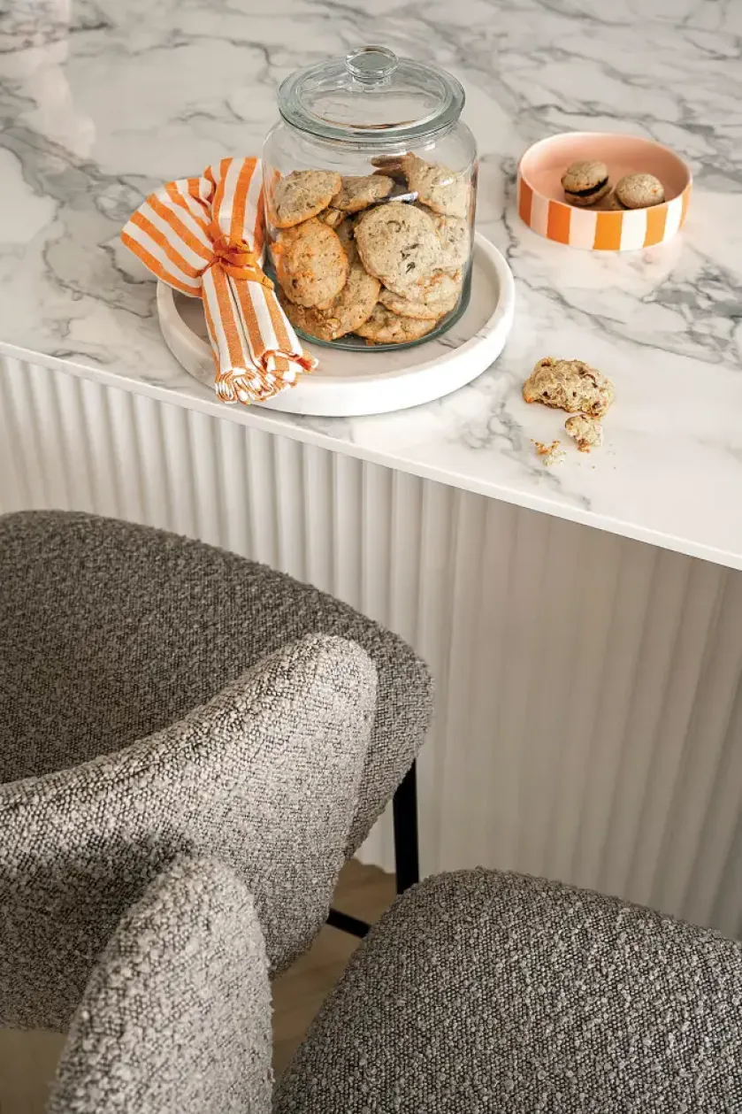 kuchnia bezowa ryflowana