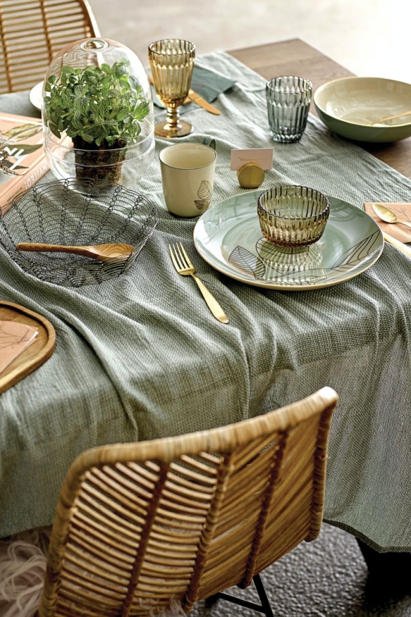 dekoracje wielkanocne stołu