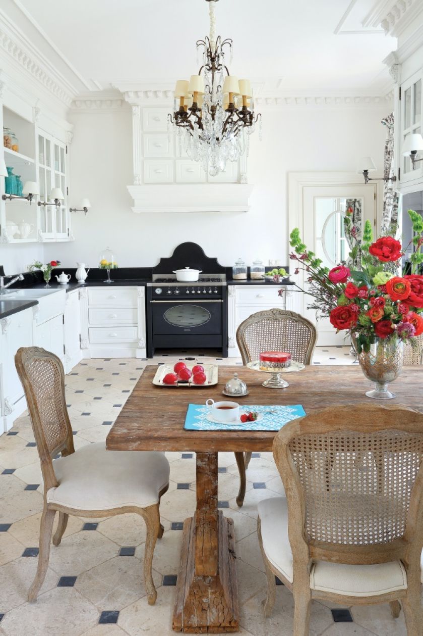 kuchnia klasyczna biała zdjęcia