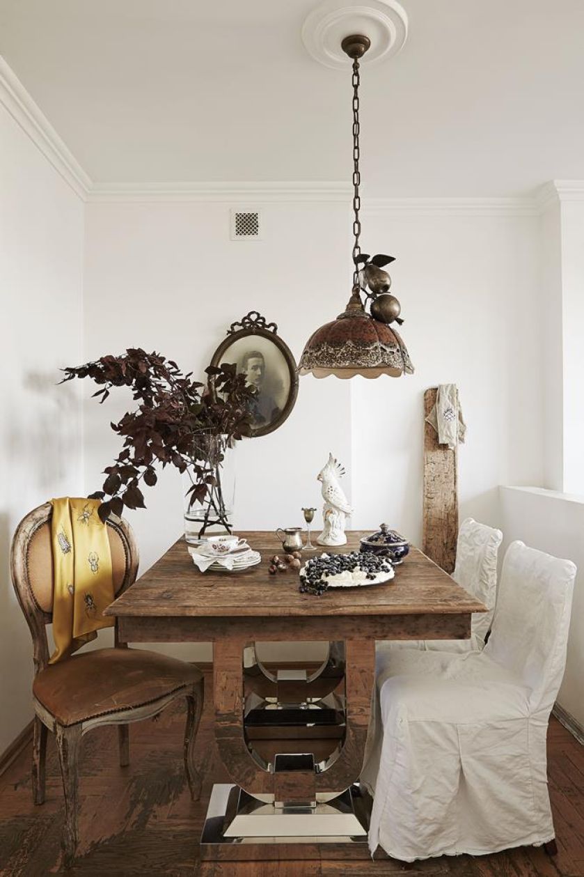 Katarzyna Woynowska - jedwab z amuletem