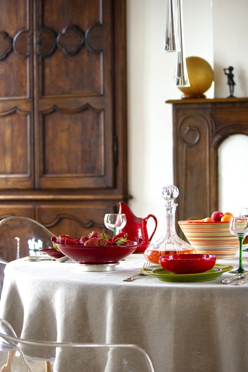 antyki i designerskie meble w jadalni