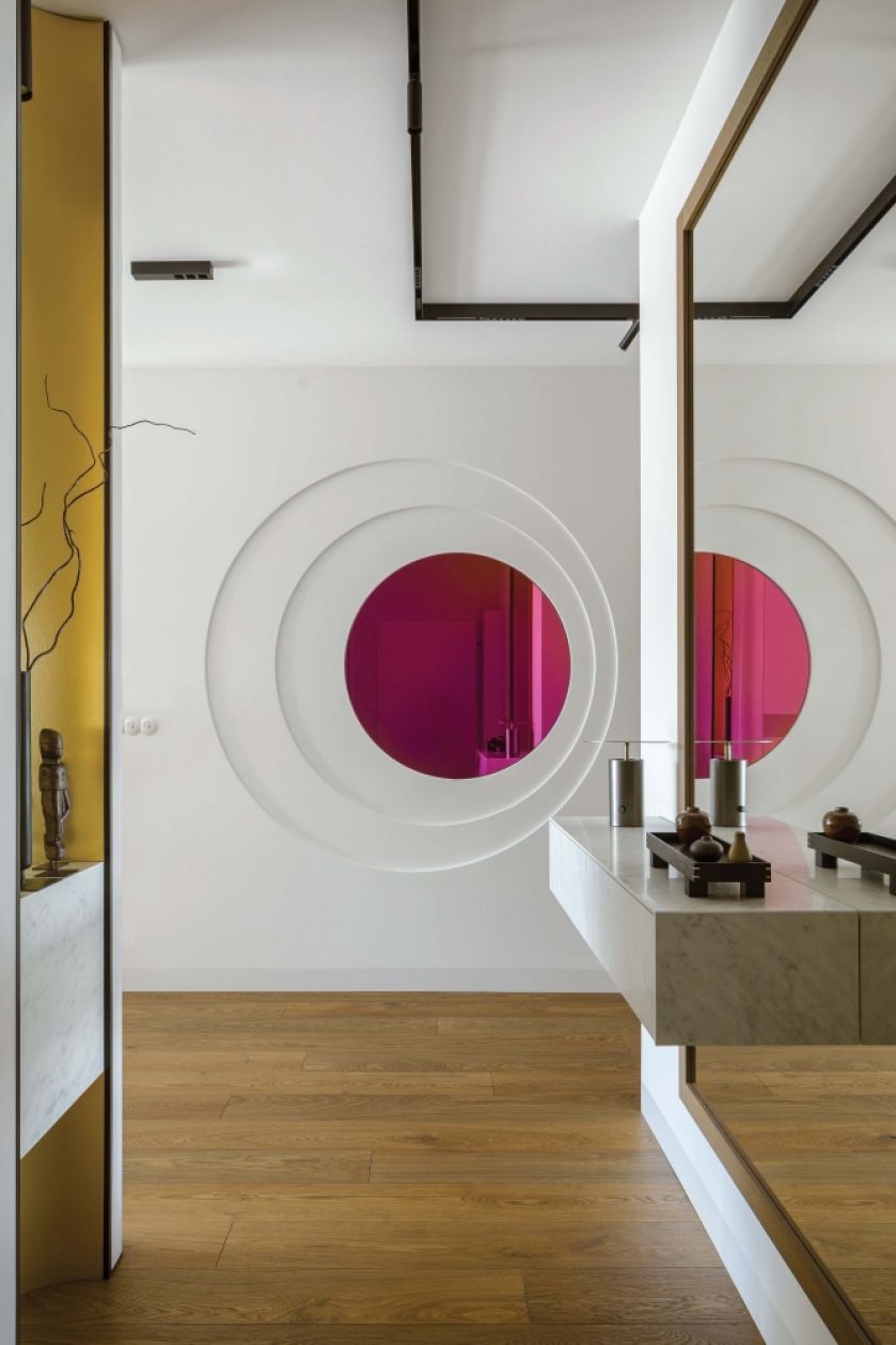 lustro rainbow we wnętrzu