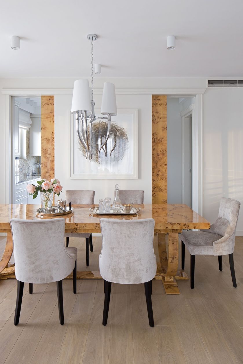 Marzyli o kameralnym budynku wśród zieleni, koniecznie na Ursynowie. Znaleźli i urządzili w stylu art deco.