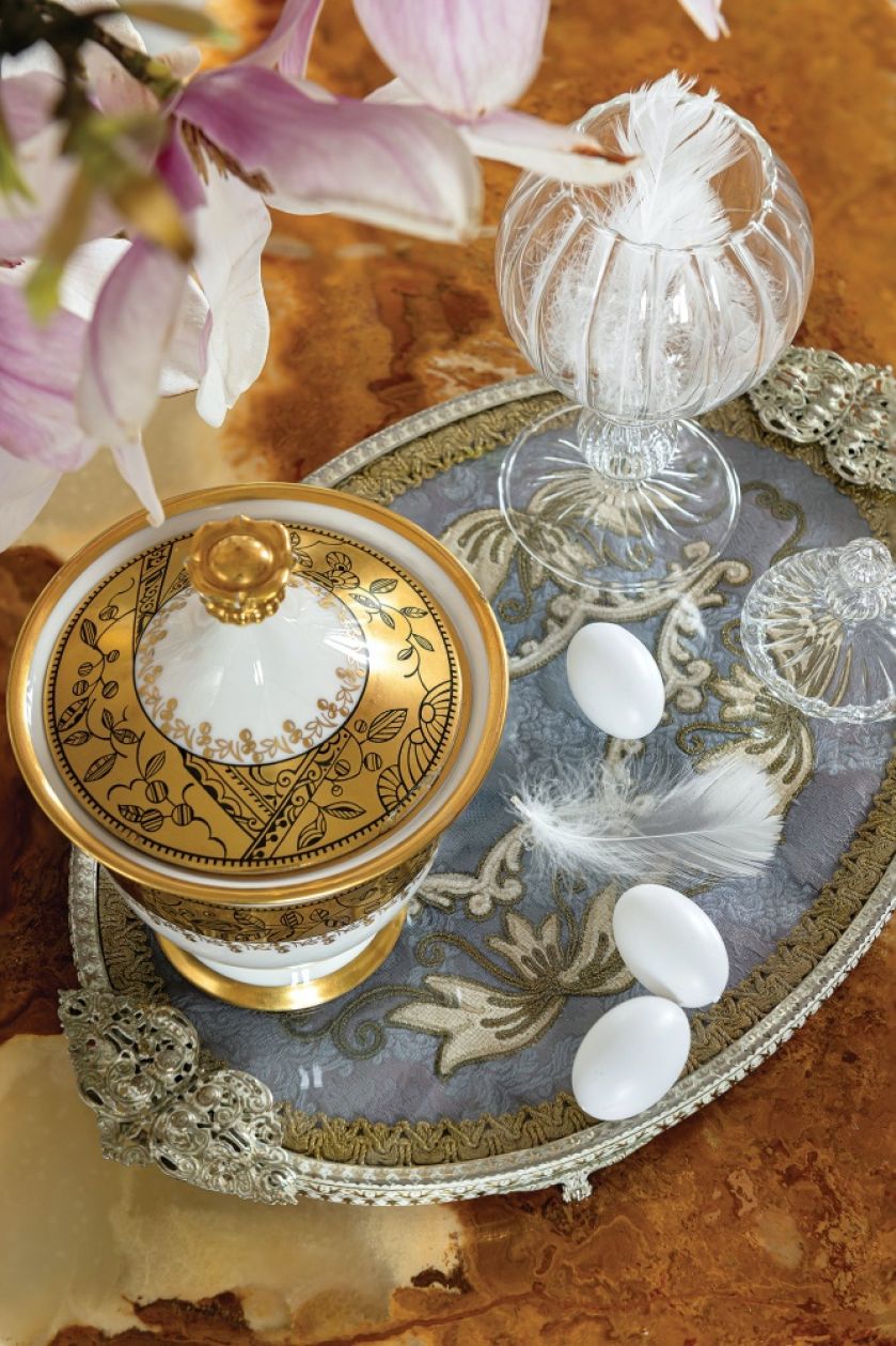 dekoracje stołu antyki