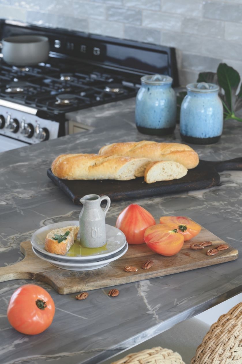 kuchnia w mazurskim domu nad jeziorem