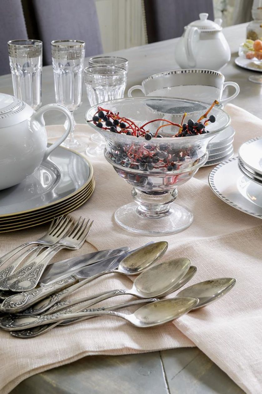 Szare wnętrza: dom z dobrą energią