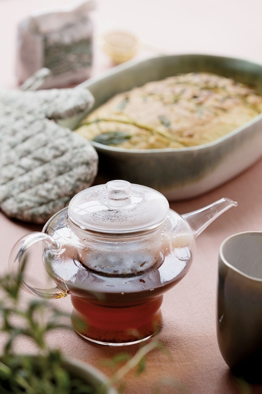 dzbanek z podgrzewaczem