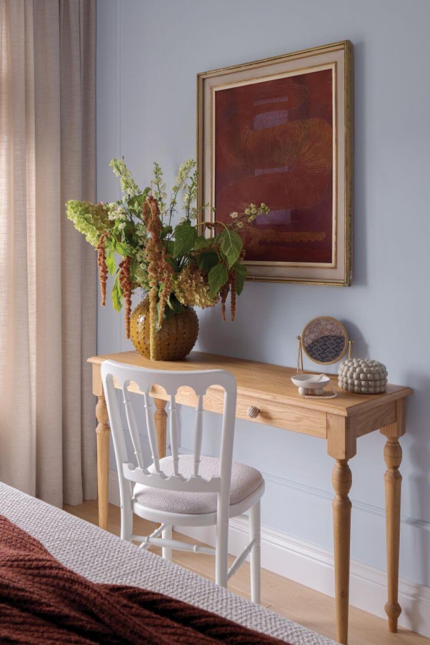 elegancka sypialnia w trzech kolorach