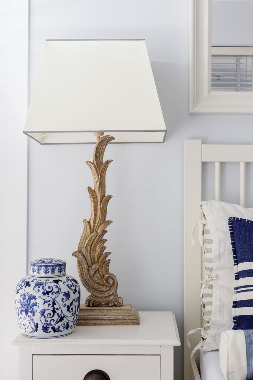 Biała sypialnia - meble, dodatki, aranżacje