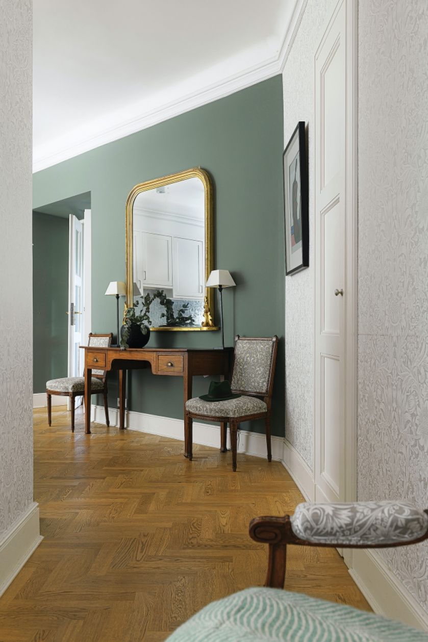 hol w mieszkaniu w kamienicy styl eklektyczny