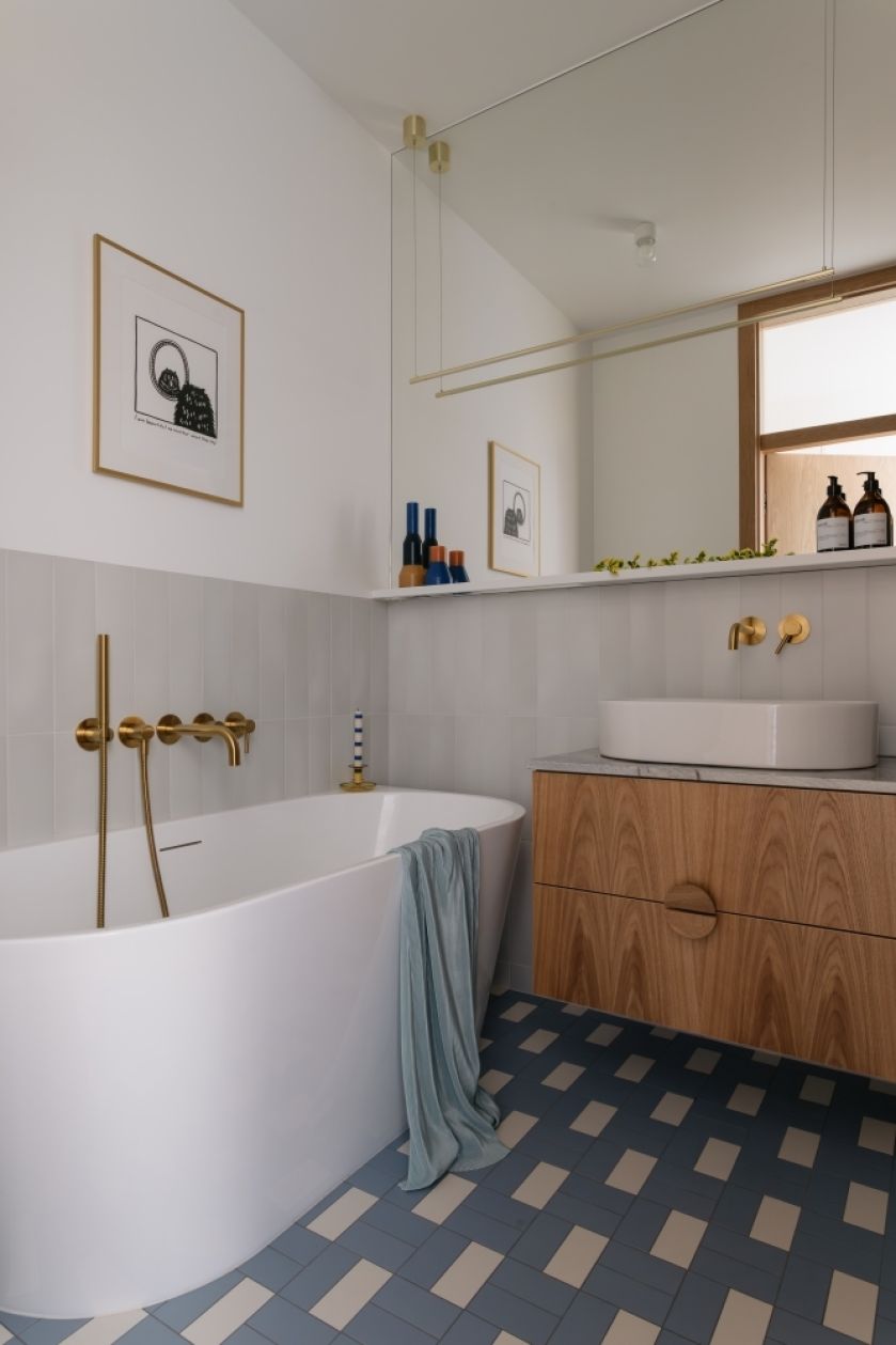 jaki blat pod umywalkę