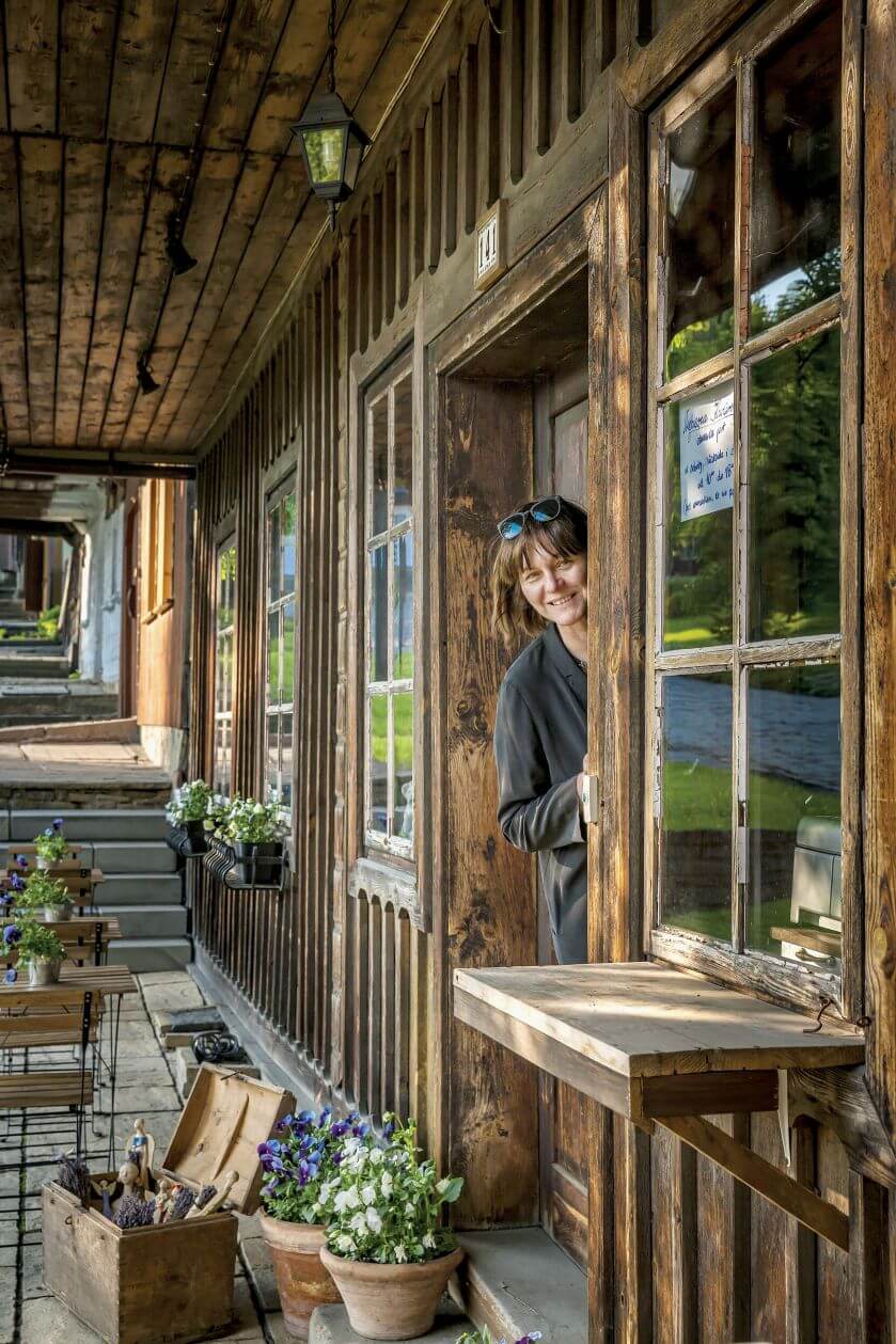 Kiedyś był tu sklep żelazny, potem obuwniczy. Od tamtego czasu wnętrze miało już kilka wcieleń.