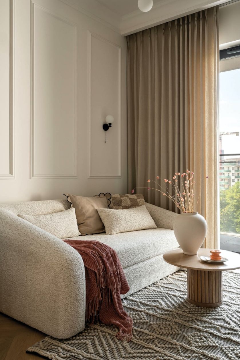 Klasyka i pastelowe akcenty w mieszkaniu