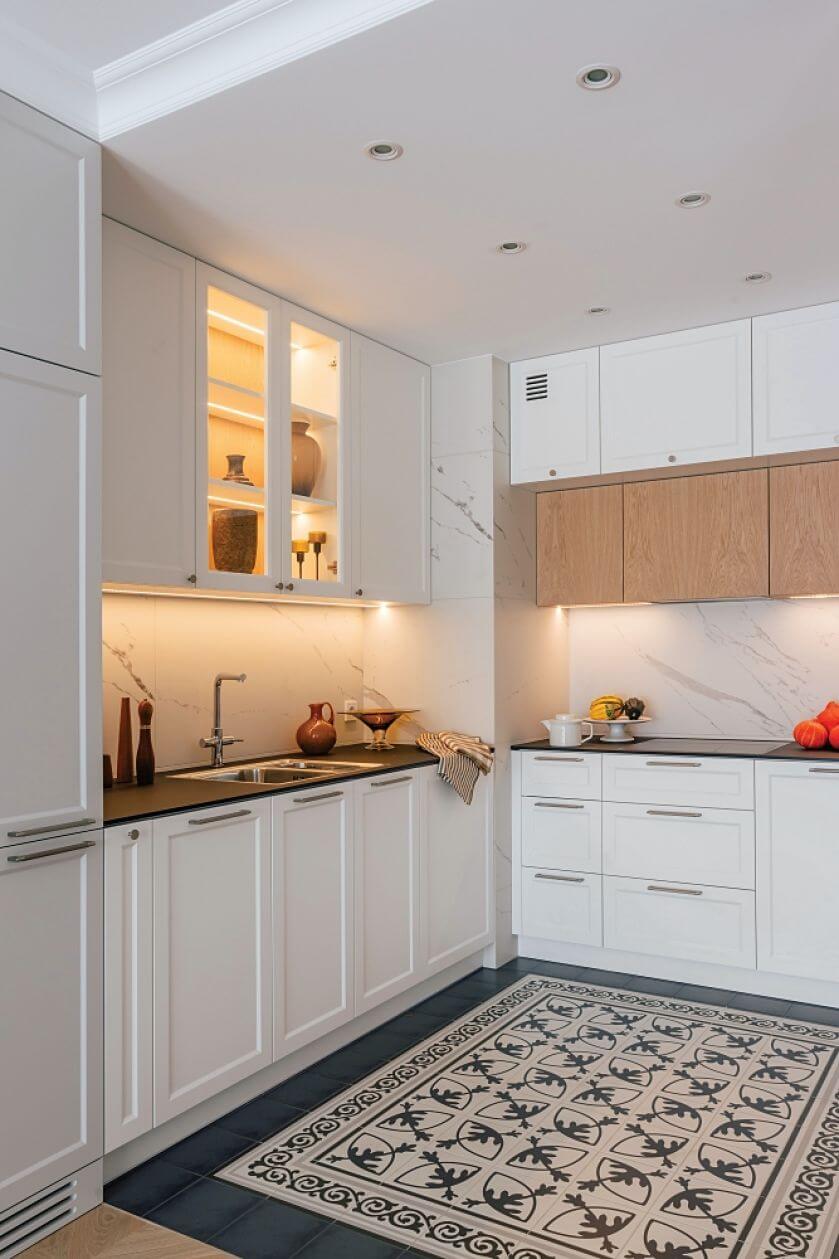 narożna biała kuchnia