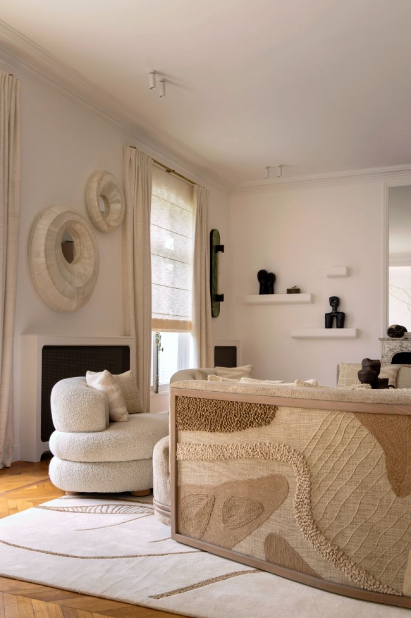 salon w luksusowym apartamencie w Paryżu projektu Stephanie Coutas