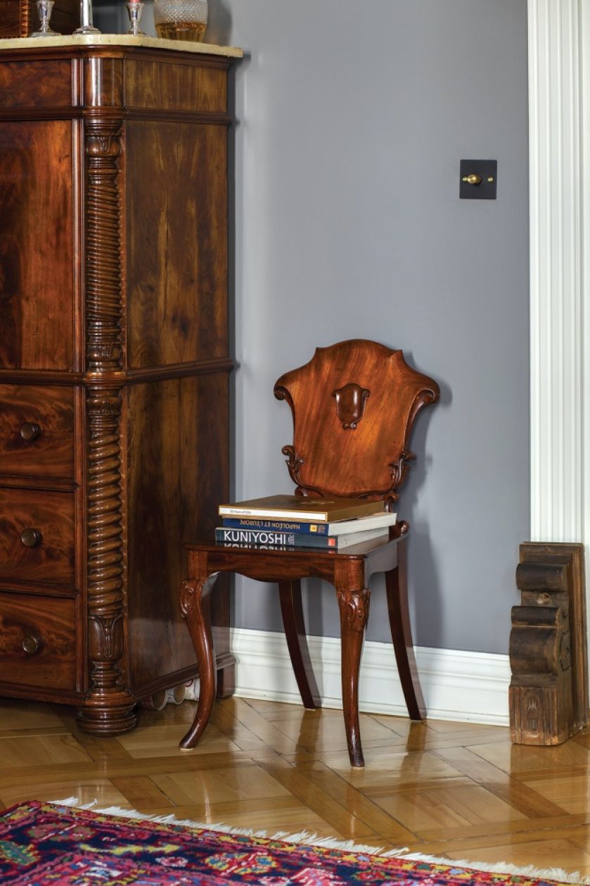 meble antyki we wnętrzach