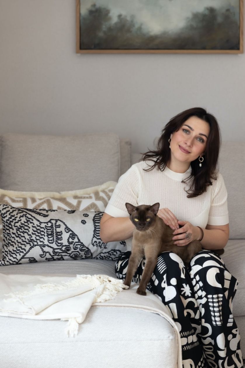 wnętrze w beżach i szarościach