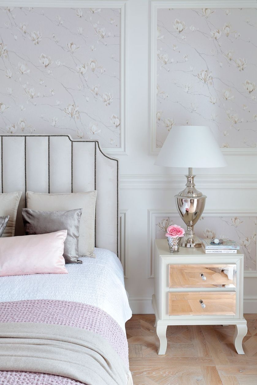 Mieszkanie o metrażu 65 m² jest jak szkatułka: nieduże, zmysłowe i aż kusi, by do niego zajrzeć. Przytulne, w