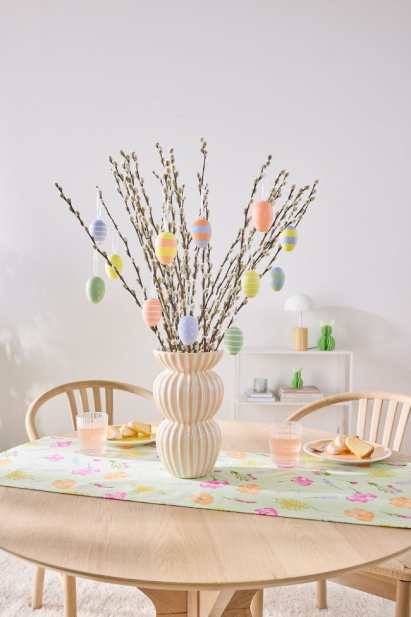 ozdoby dekoracje stołu na wielkanoc