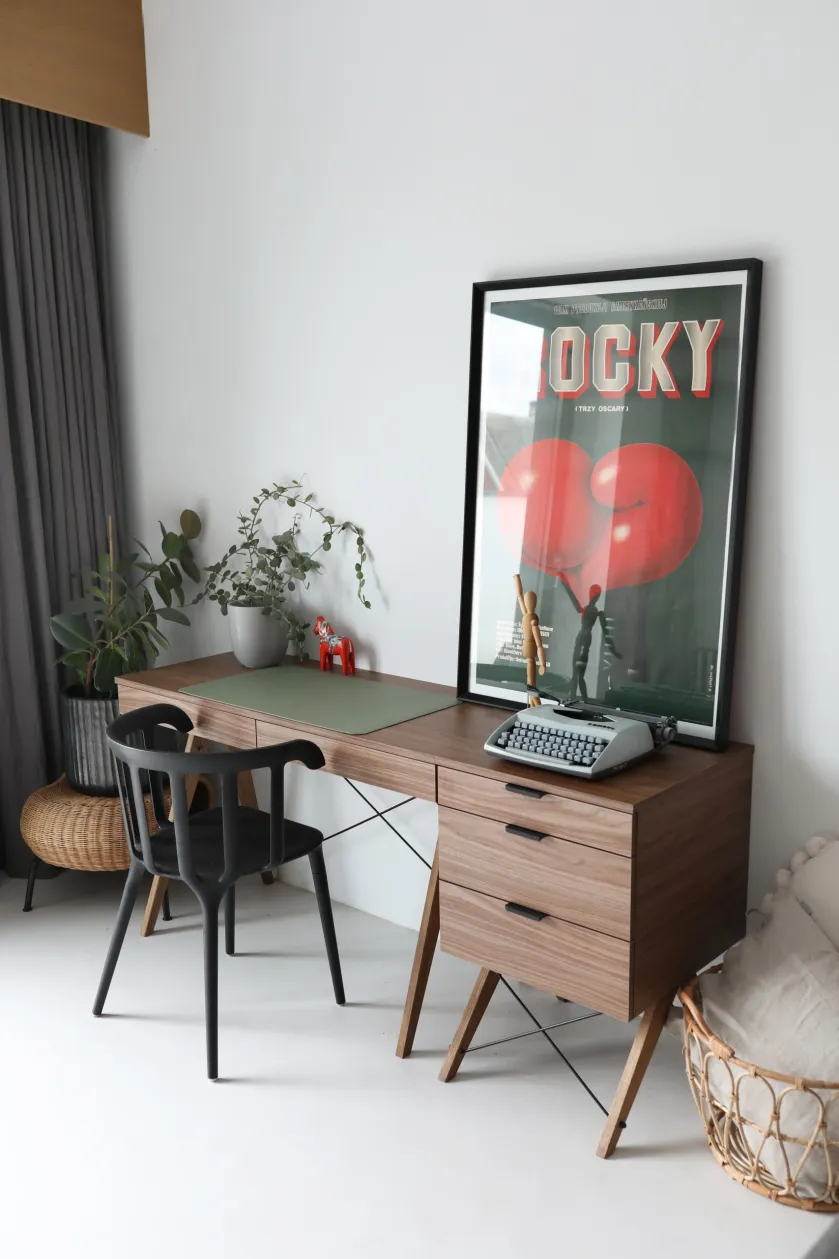 Biurko do pokoju młodzieżowego