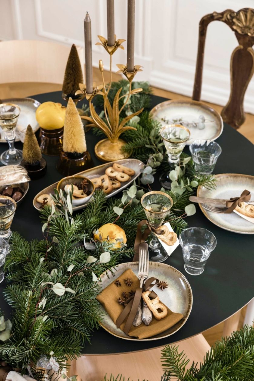 pomysły na dekoracje stołu wigilijnego