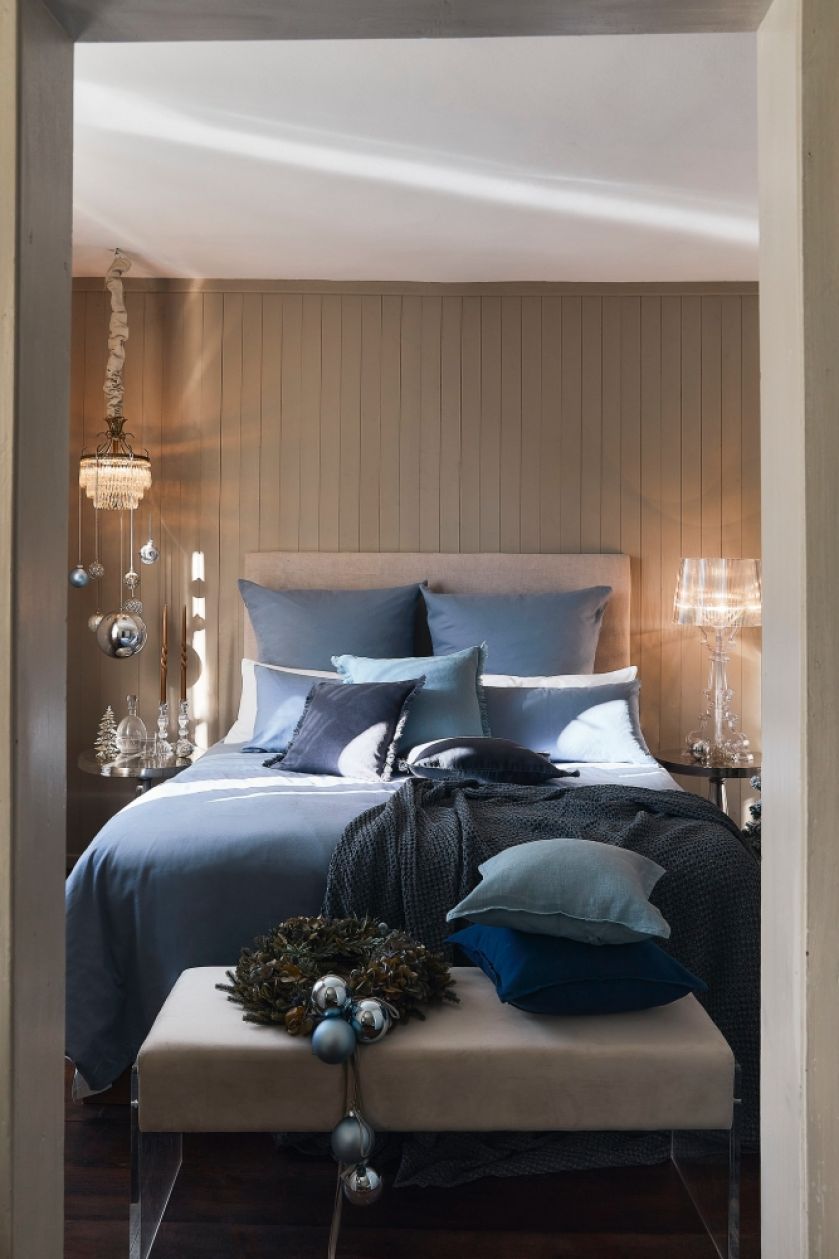 pomysły na dekoracje z bombkami do domu