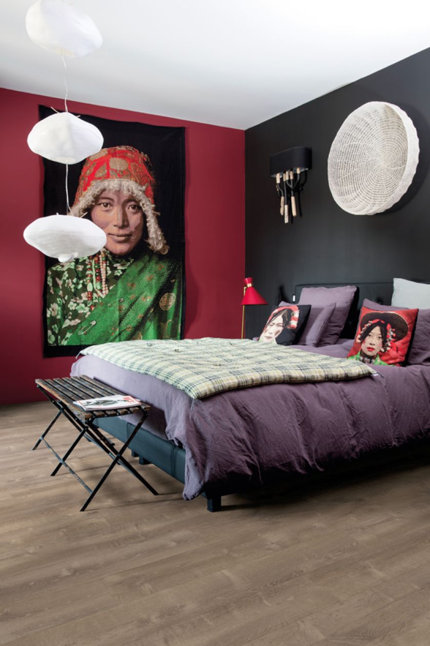 Praktyczne i designerskie podłogi winylowe Quick-Step