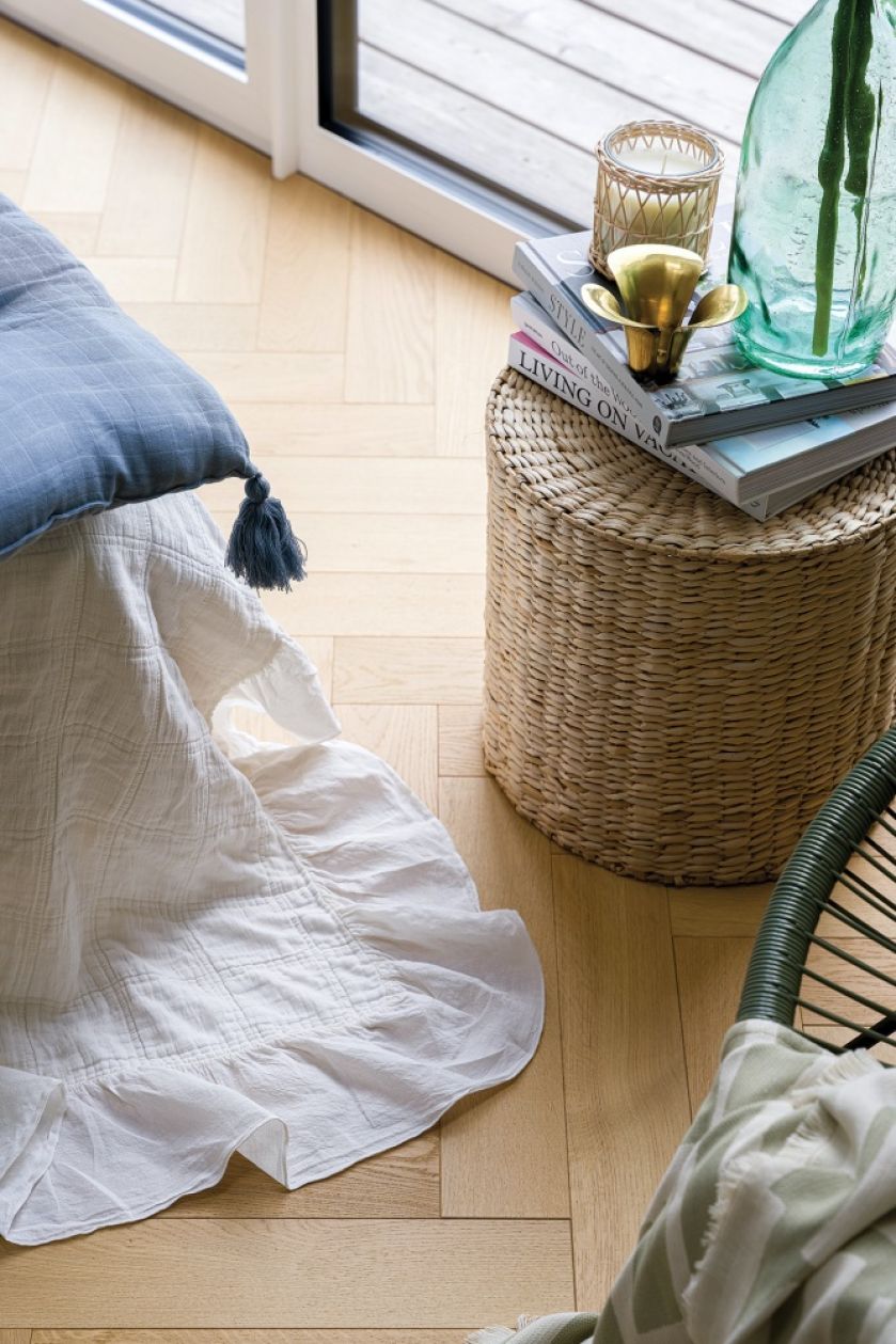 przytulna sypialnia w stylu skandynawskim